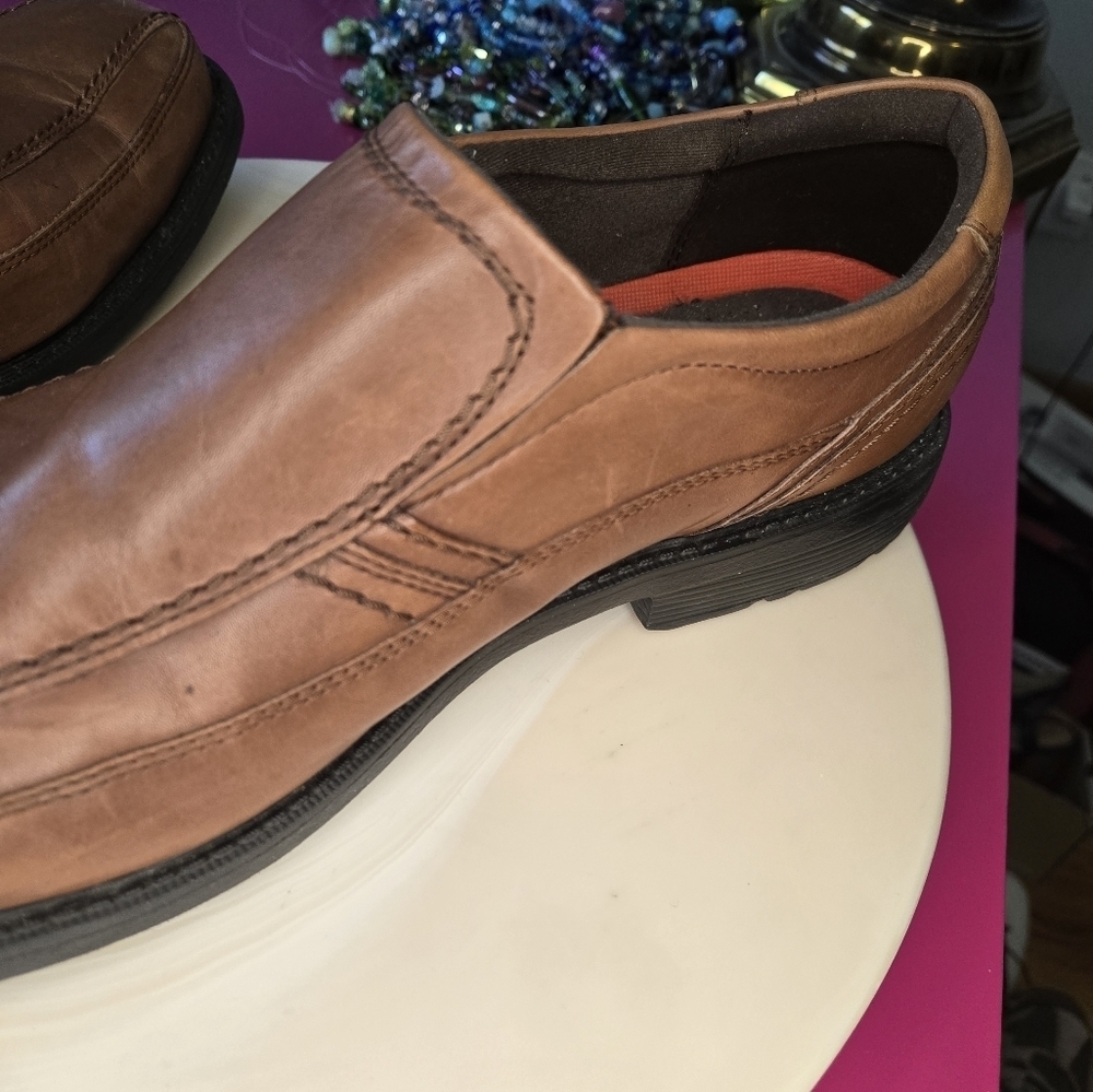 Men's Brown Leather Loafers - Picture 5 of 12